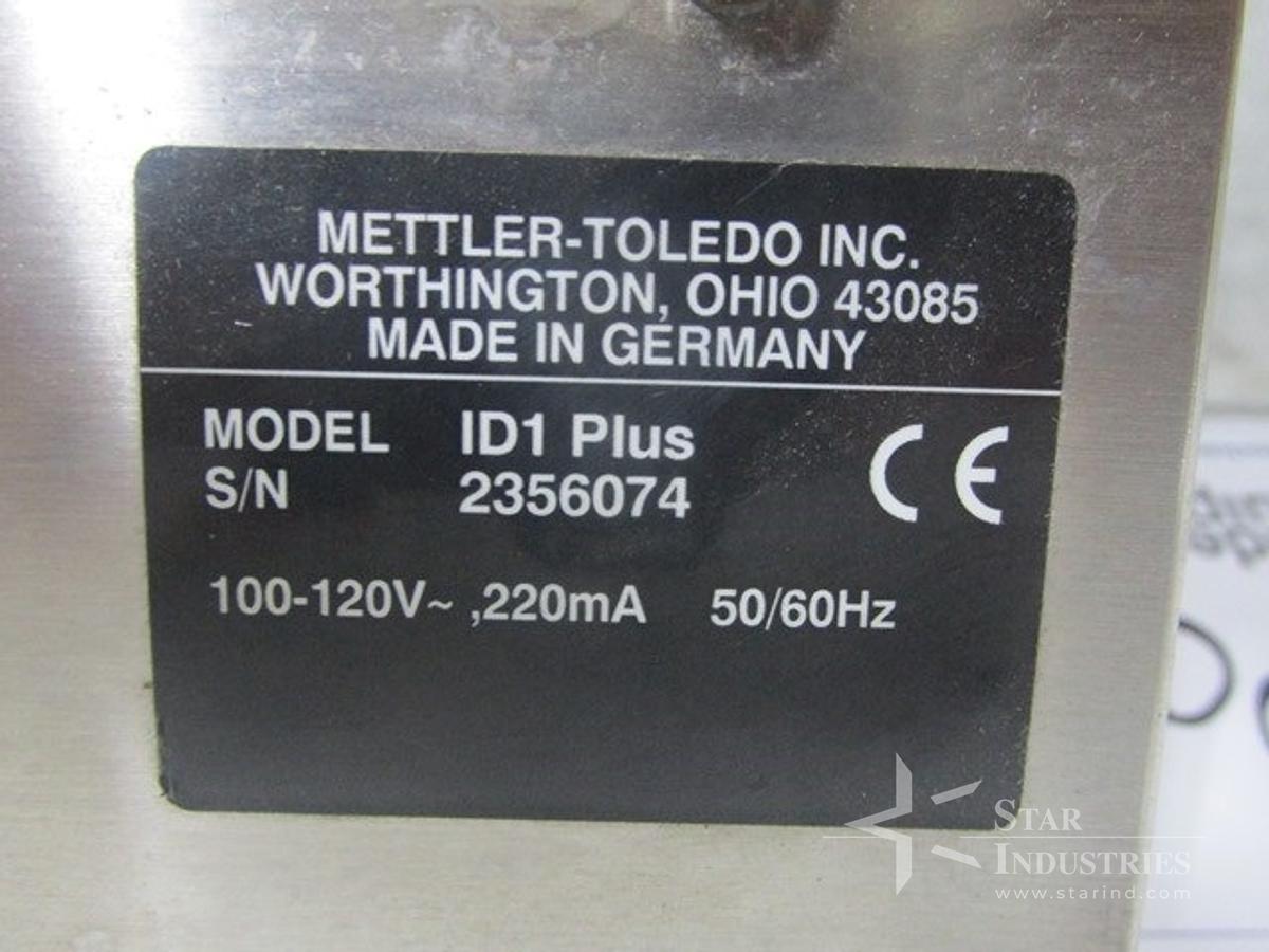 Used 16" X 19" METTLER TOLEDO SCALE