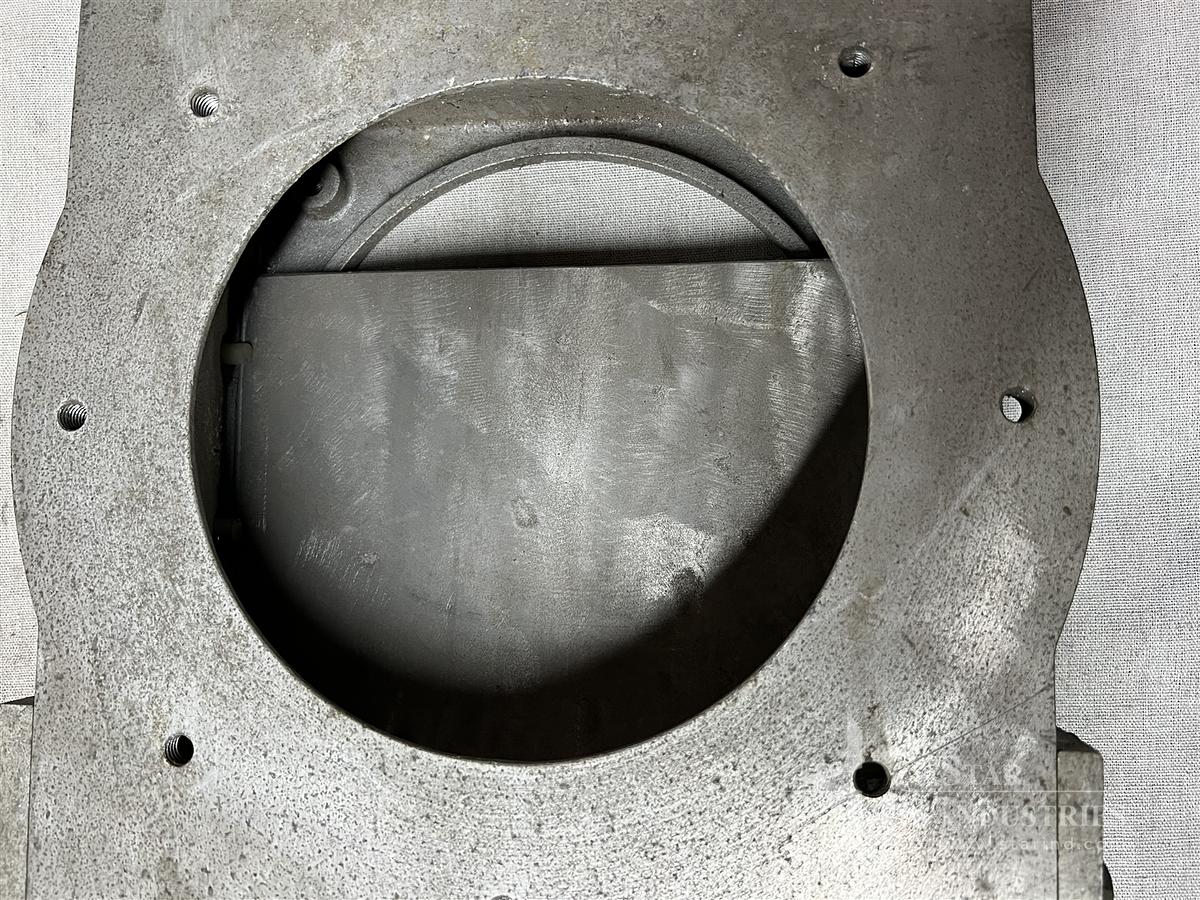 Used Air Flow Shut-Off Gate
