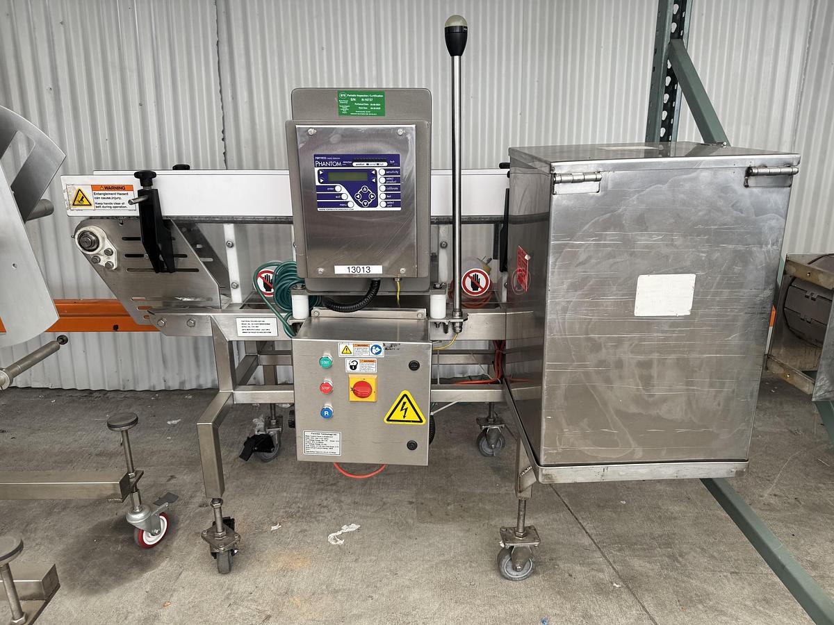 Used Fortress Tech Metal Detector