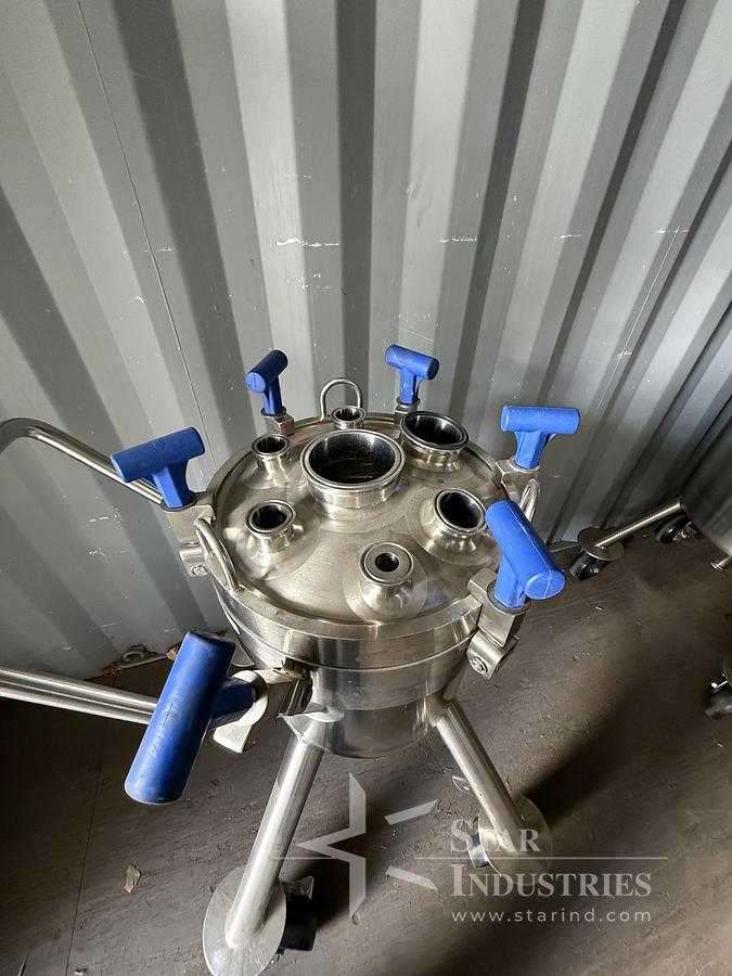 Used 25 liter 316L Feldmeier Tank