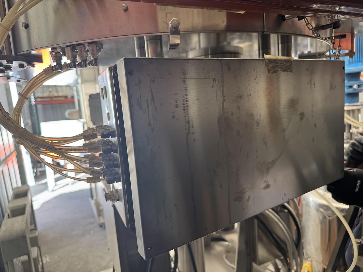 Used Arol Capper with Hopper and Elevator