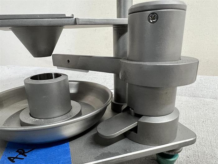 Used Lab Pin Mill