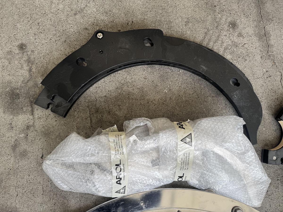 Used Arol Capper with Hopper and Elevator