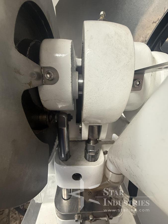 Used LFA- TDP 5 (Version 2) Single-Punch Desktop Tablet Press