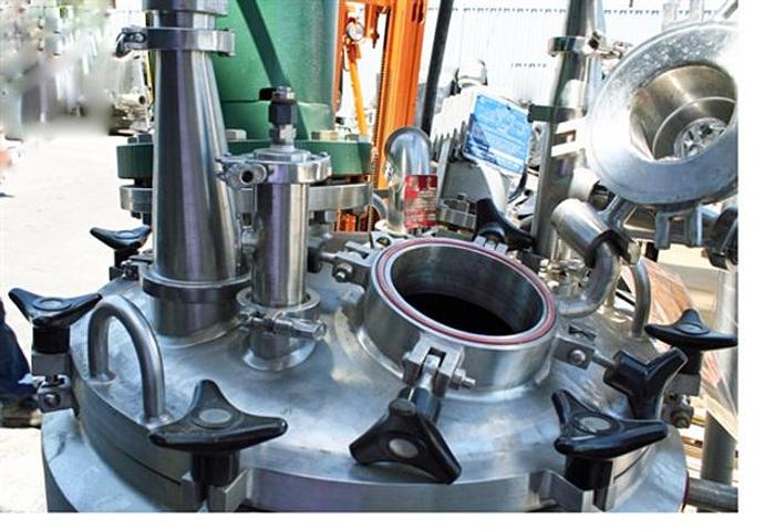 Used 150 liter Lee Mixer w/ Lightnin Mixer