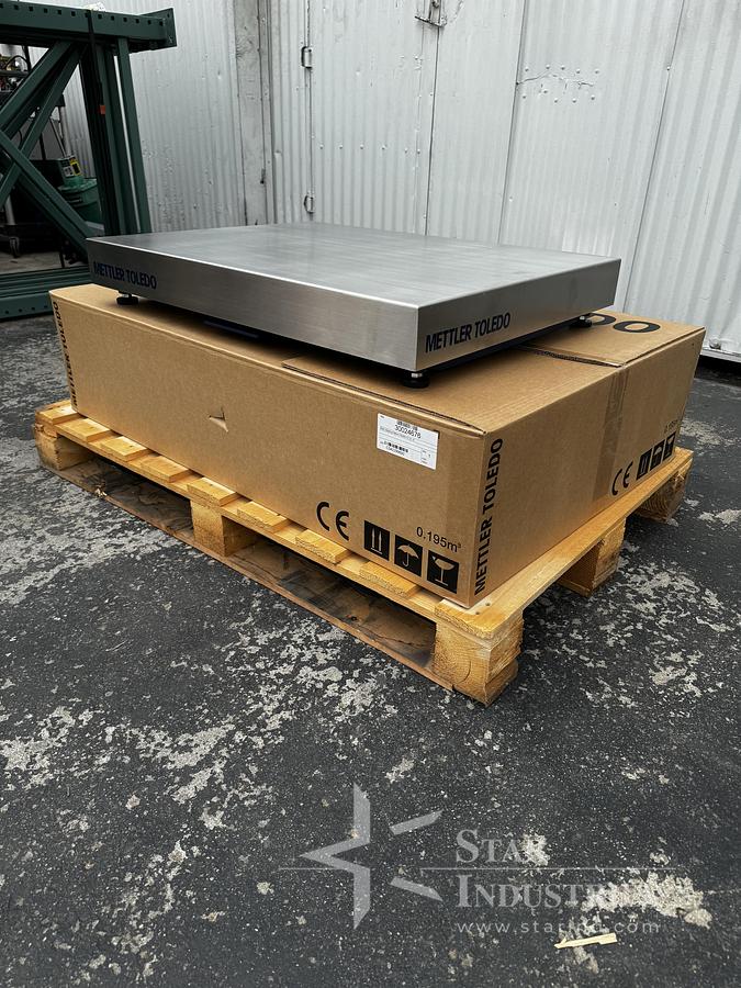 2016 Mettler-Toledo PBA655 Weighing Platform