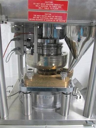Used GLOBEPHARMA MINIPRESS, 10 STATION