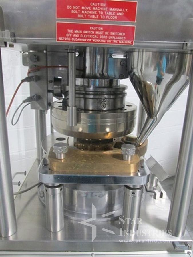 Used GLOBEPHARMA MINIPRESS, 10 STATION