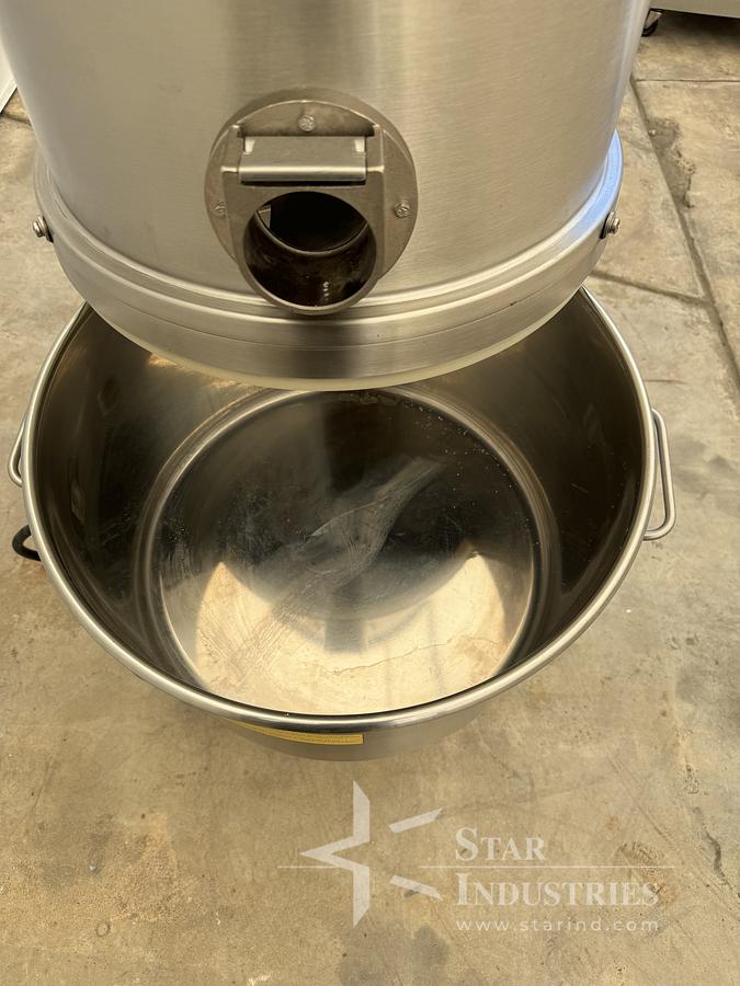 Used Nilfisk VHW4400 Dust Collector