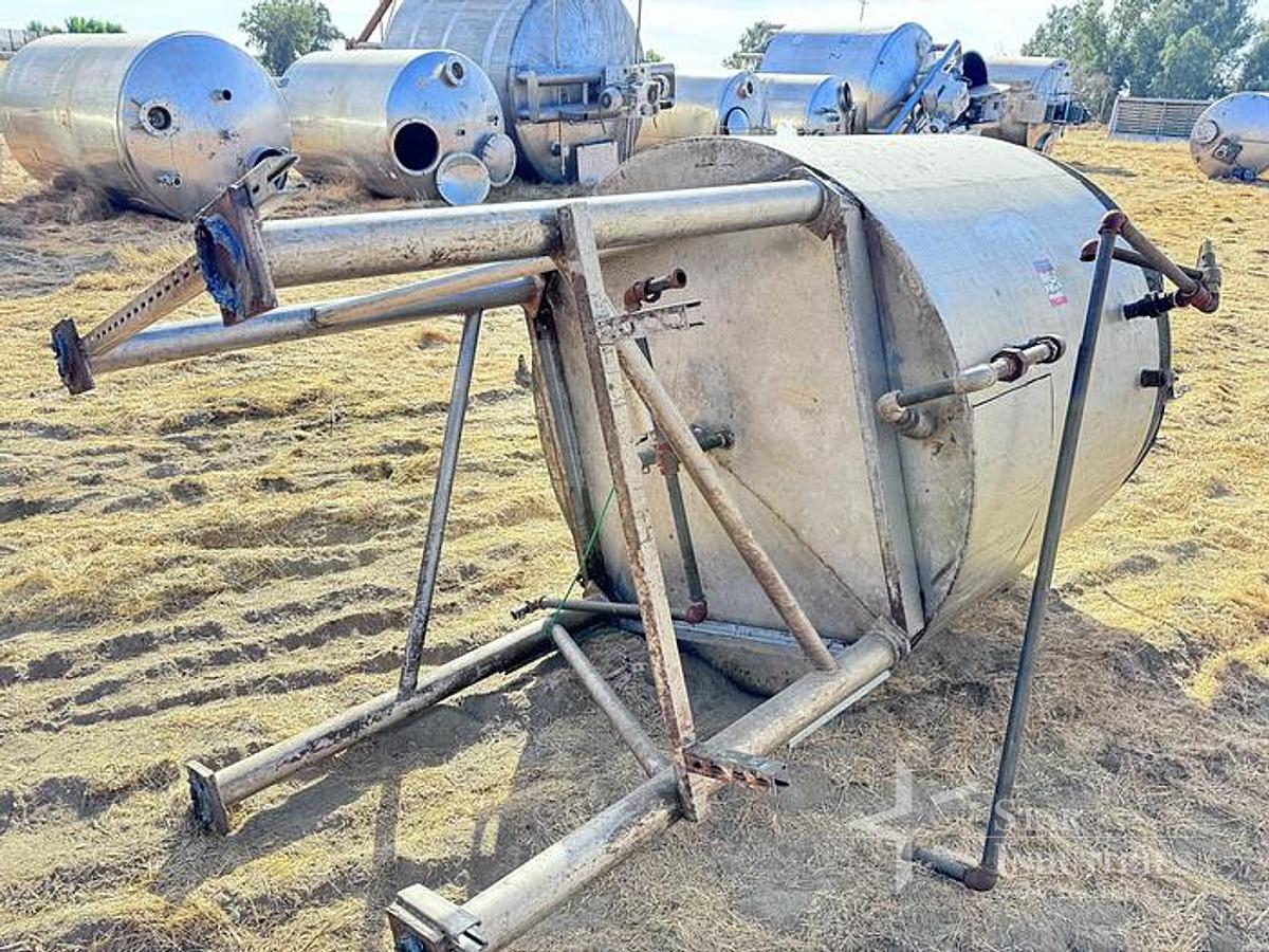 Used Tank, 750 Gallon, Stainless Steel, Jacket, Agitated