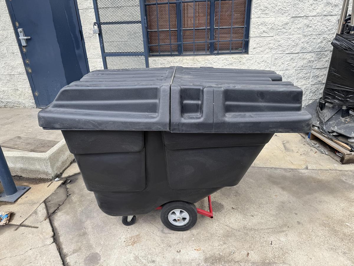 Used RubberMaid Black Plastic Garbage Disposal Bin