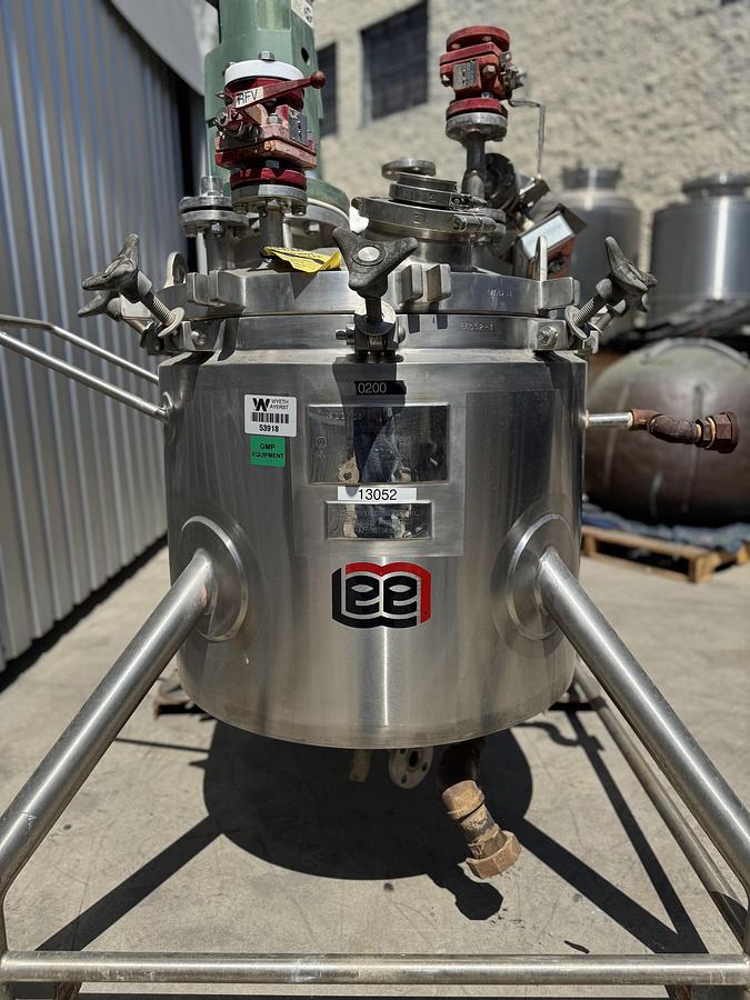 Used 30 gallon Lee Reactor w/ Lightnin Mixer