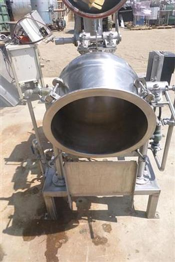 Used 10 gallon Groen Kettle w/ Double-motion Mixer