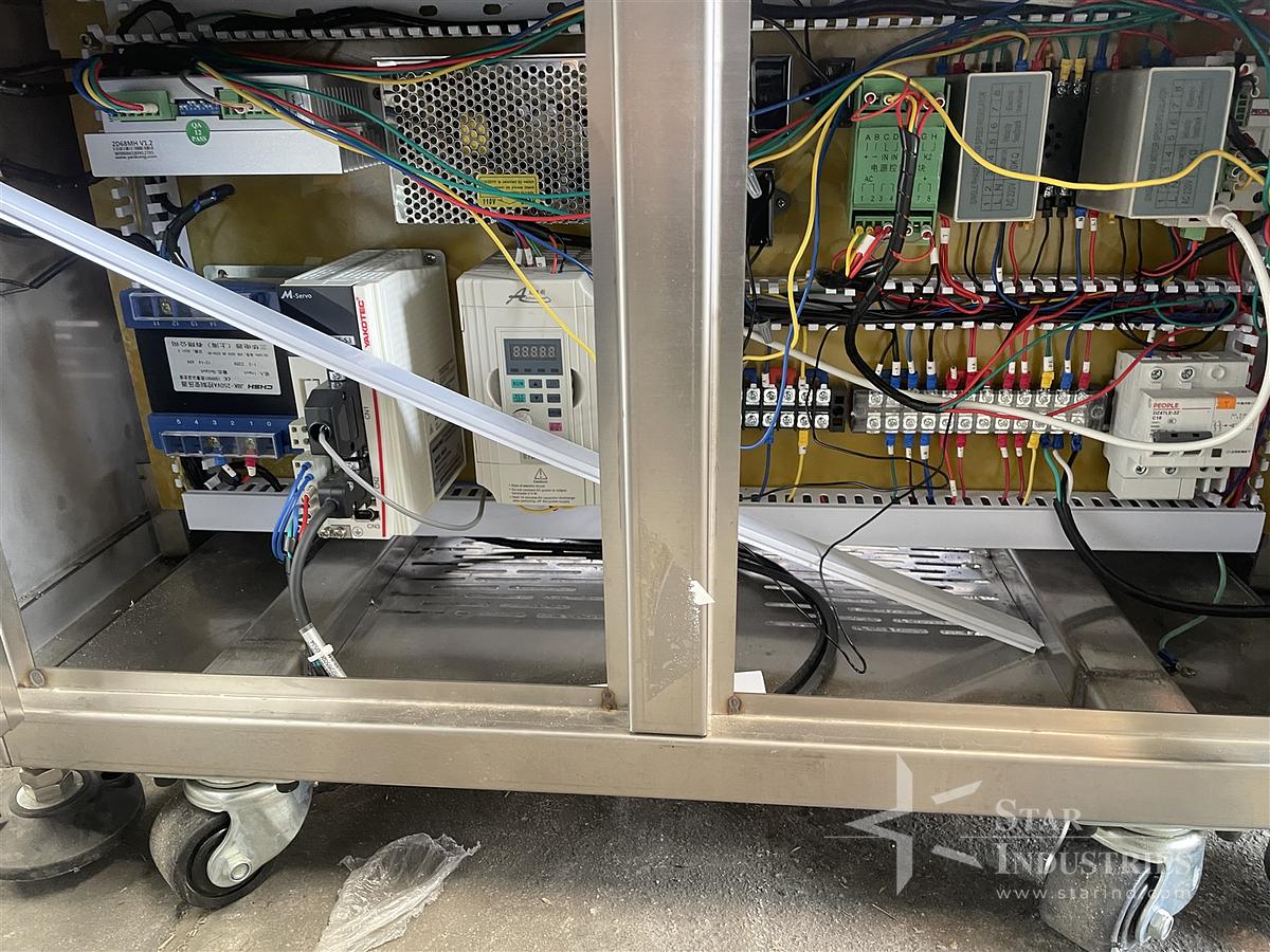 Used Labeler with Conveyor Wrap Labeler