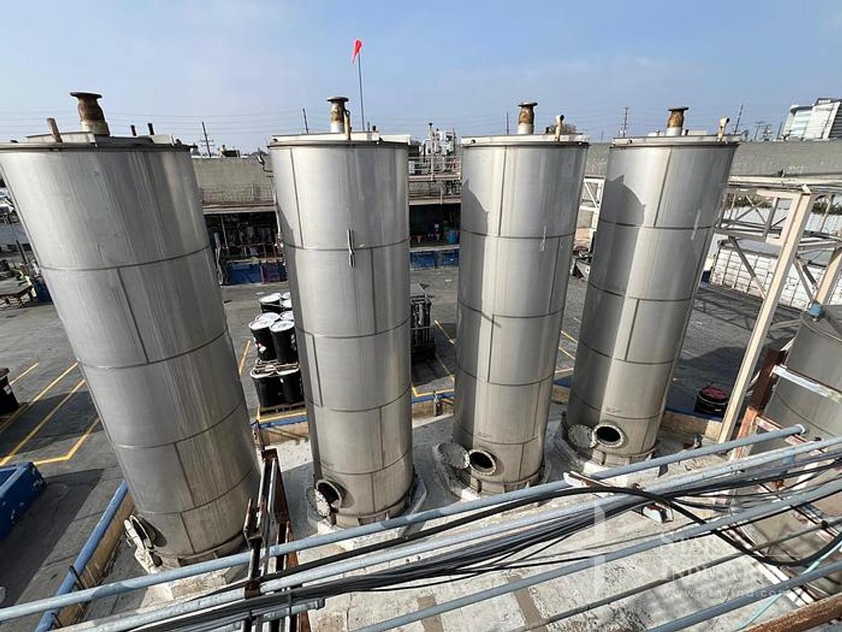 Used Tank, 4,200 Gallon, Stainless Steel, 6' Dia x 20' H, Valley Foundry, UL rated