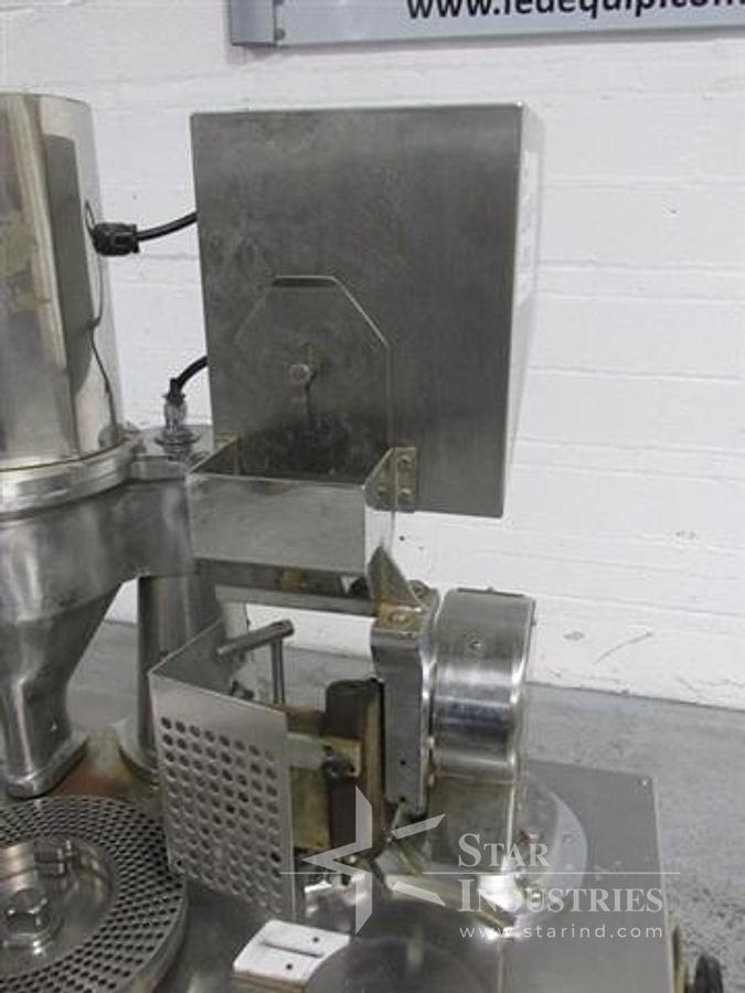 Used AMF GLEN 340 QUART MIXER