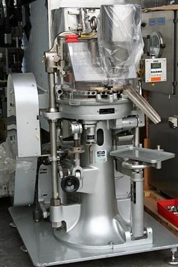Used Natoli 45 station 'BB' NP-100 Rotary Tablet Press