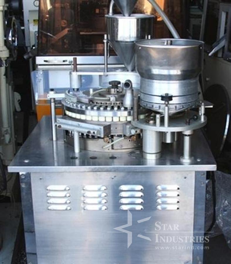 Used Elanco P166 RotoFil Capsule Filler w/ Size 4 Parts