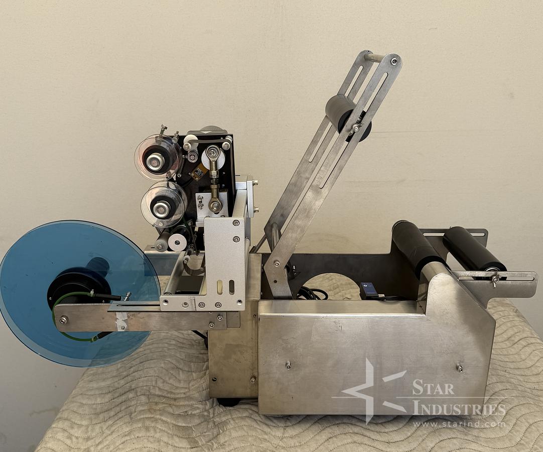 Used Semi -Automatic Labeling Machine
