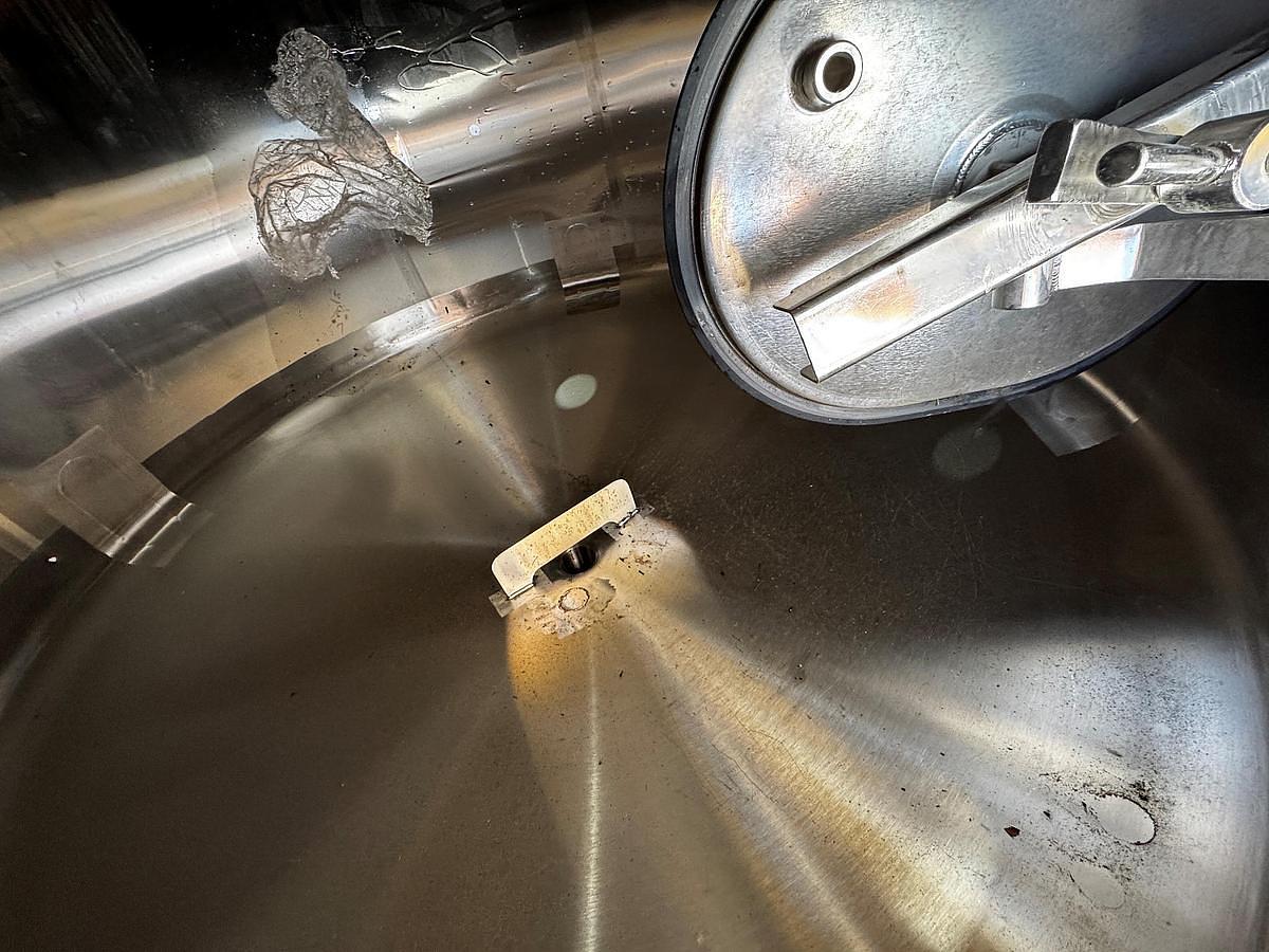 Used Tank, 1,500 Gallon, Stainless Steel, Vertical, Cherry-Burrell