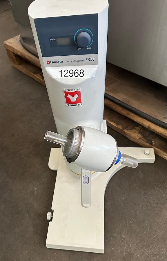 Used Yamato RE300 Rotary Evaporator