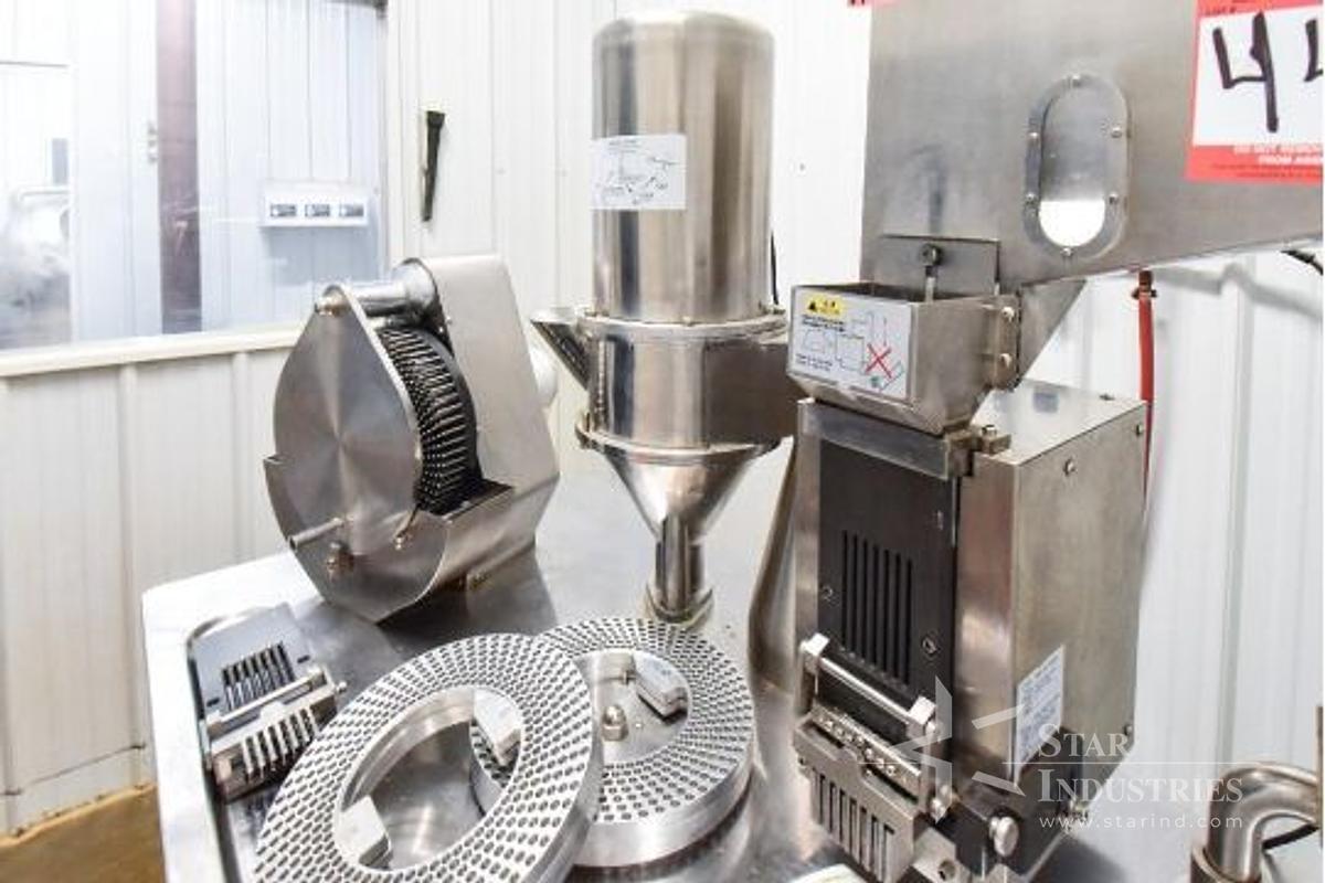Used Semi Auto Capsule Filling Machine