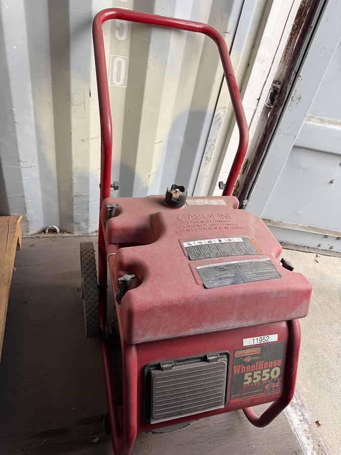 Used Homelite 5,550 Watt Generator