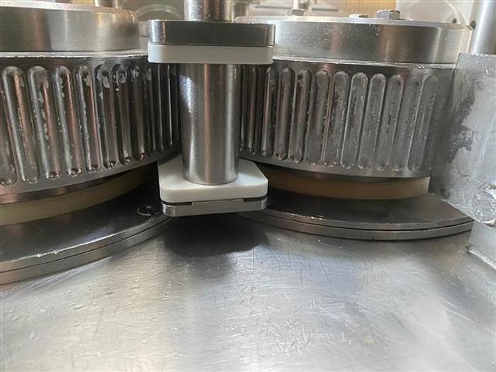 Used Fitzpatrick IR 520 Chilsonator/Roller Compactor with M5A Mill.