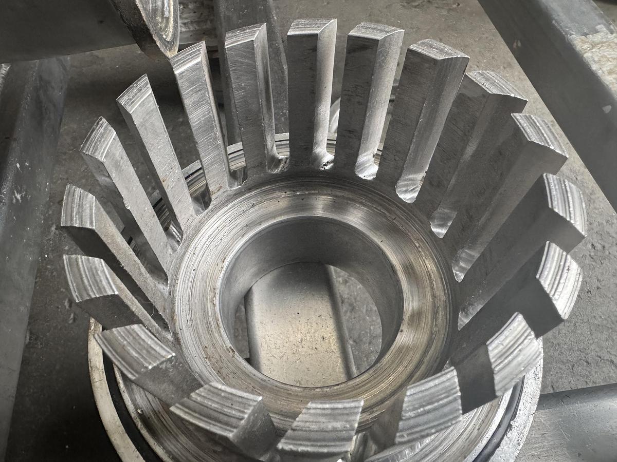 Used Scott-Turbon 20 h.p. Mill, Model ILIC3-20