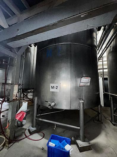 Used Tank, 6,000 Gallon, 316 Stainless Steel, Agitated, Dish Bottom, Legs