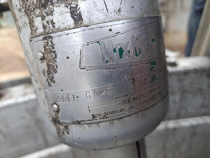 Used Tank, 800-Gallon, Stainless Steel, Agitated, MIX-MOR Mixer