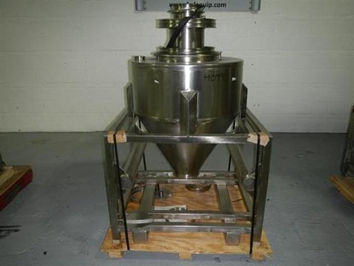 Used 9.5 cu ft B and G tote