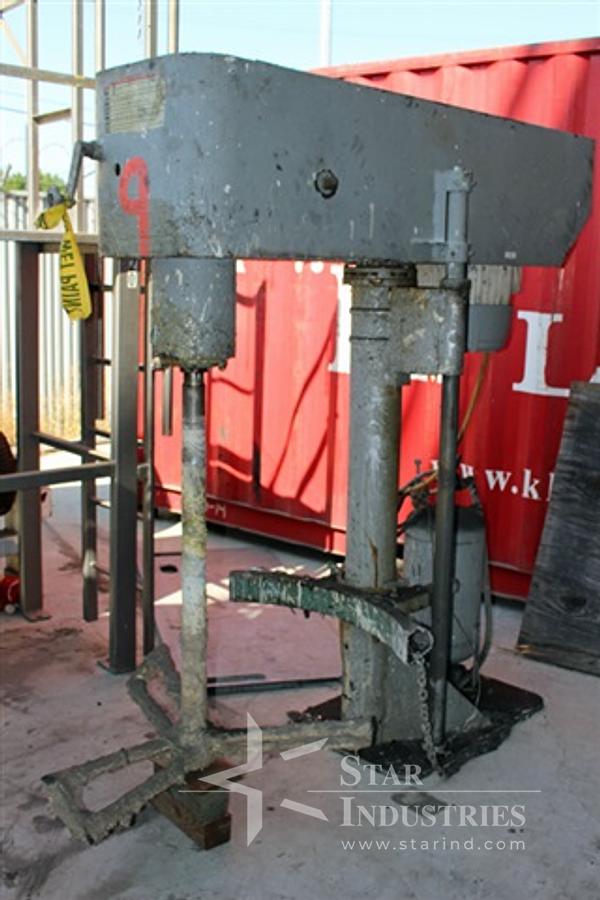 Used Cowles 25 h.p. bow-tie Mixer
