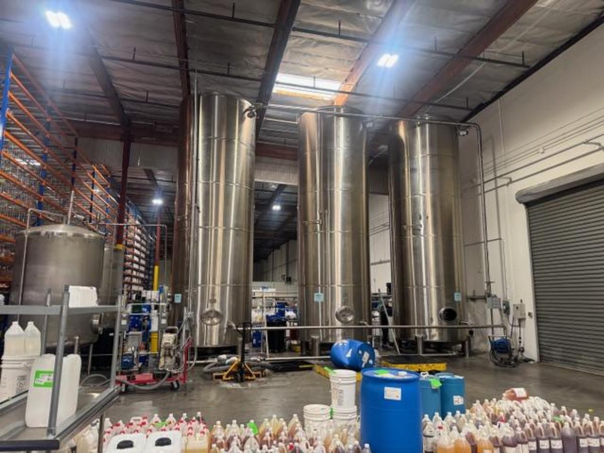 Used 6,800 gallon Silo Tank