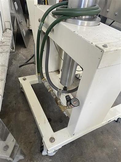 Used 175 gallon Mueller Jacketed Tank w/ Lightnin Mixer