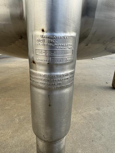 Used 1,000 gallon DCI s.s. Tank