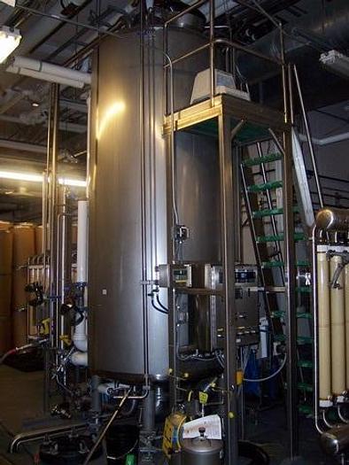 Used 5,500 liter Mueller s.s. Jacketed Tank