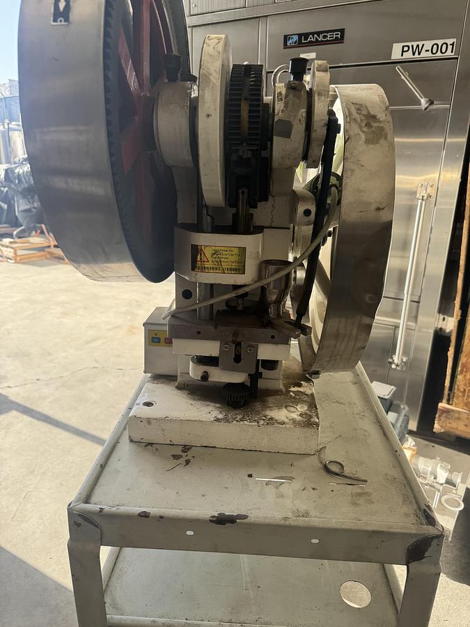 Used Single-punch Tablet Press
