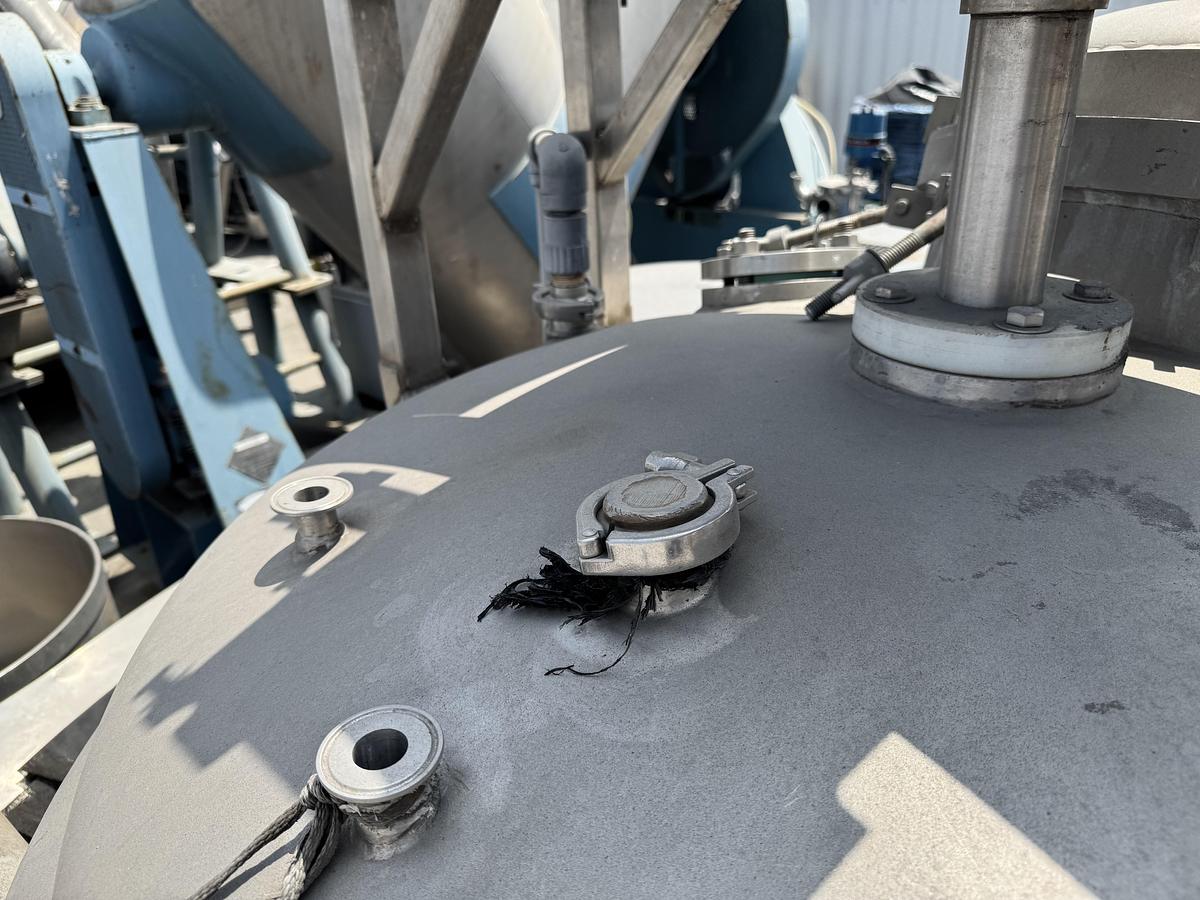 Used 300 gallon Mueller Jacketed Tank w/ Mixer