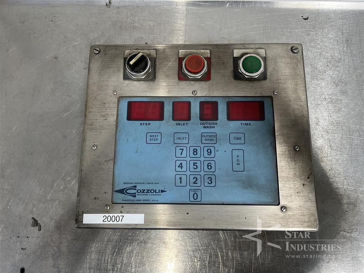 Used Flo Bin Tote Bin BlenderIncluded (1) 45 Cubic Foot Stainless Steel Bin (1) 25 Cubic Foot Bin (1) Lift Table