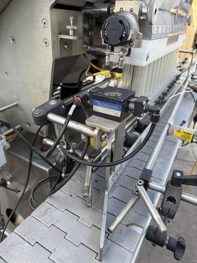 Used Merril Capsule Slot Counter 12 Station