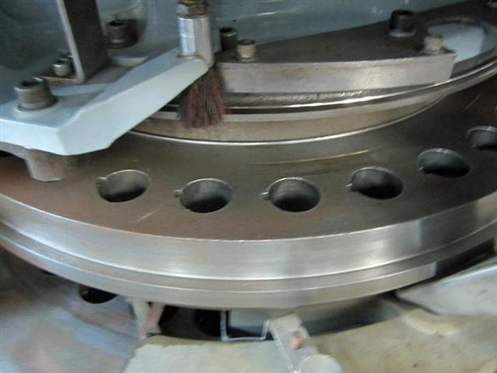 Used Stokes 328 Rotary Tablet Press, 33 st. 10 ton