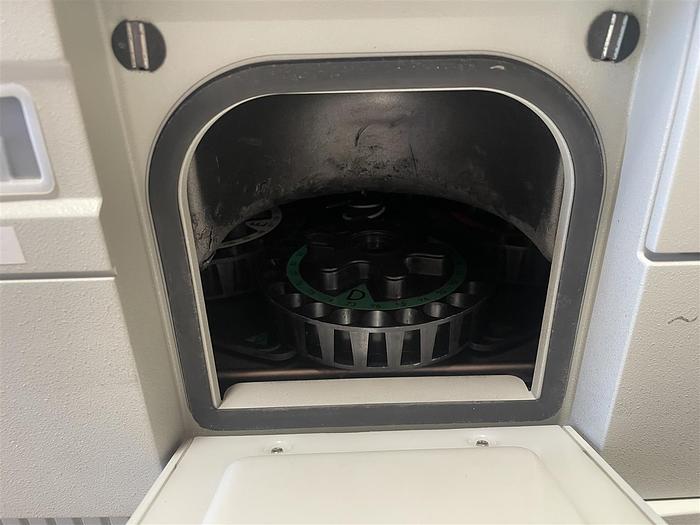 Used Waters Separations Module 2695 HPLC