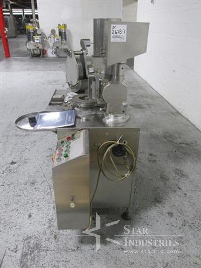 Used AMF GLEN 340 QUART MIXER
