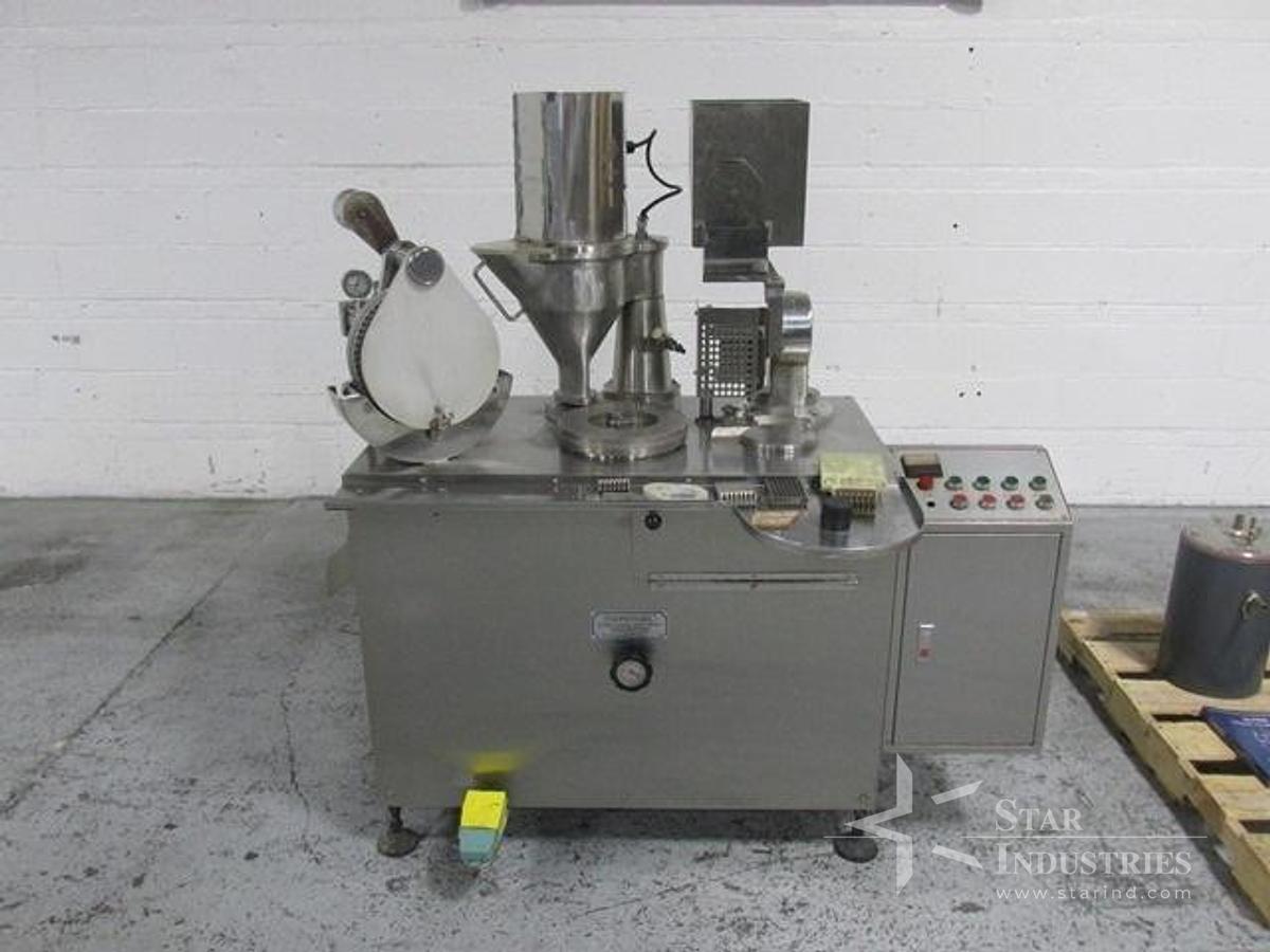 Used AMF GLEN 340 QUART MIXER