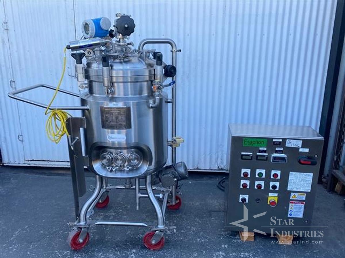 Used Hull 48 sq ft Freeze Drier w/ Shelf Stoppering