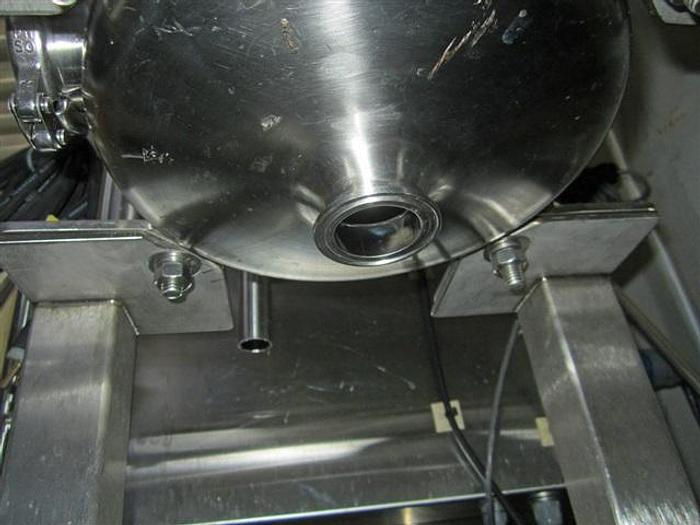 Used Resina Model S-30 Automatic Single Head Chuck Capper