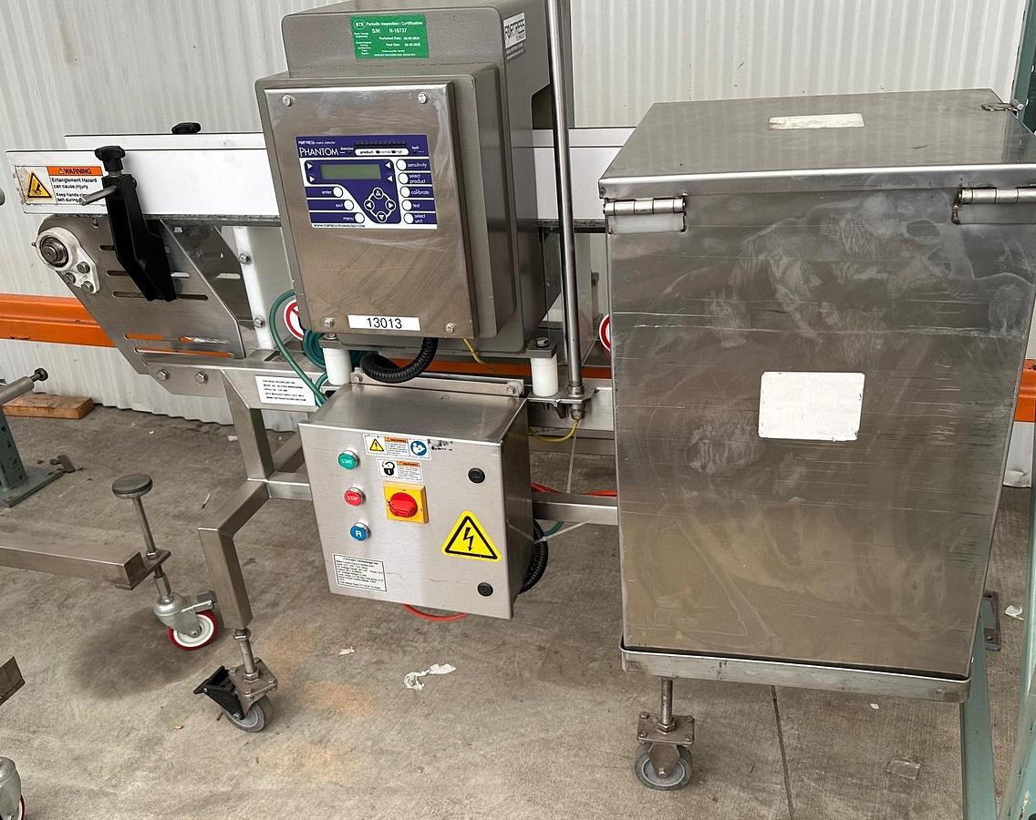 Used Fortress Tech Metal Detector