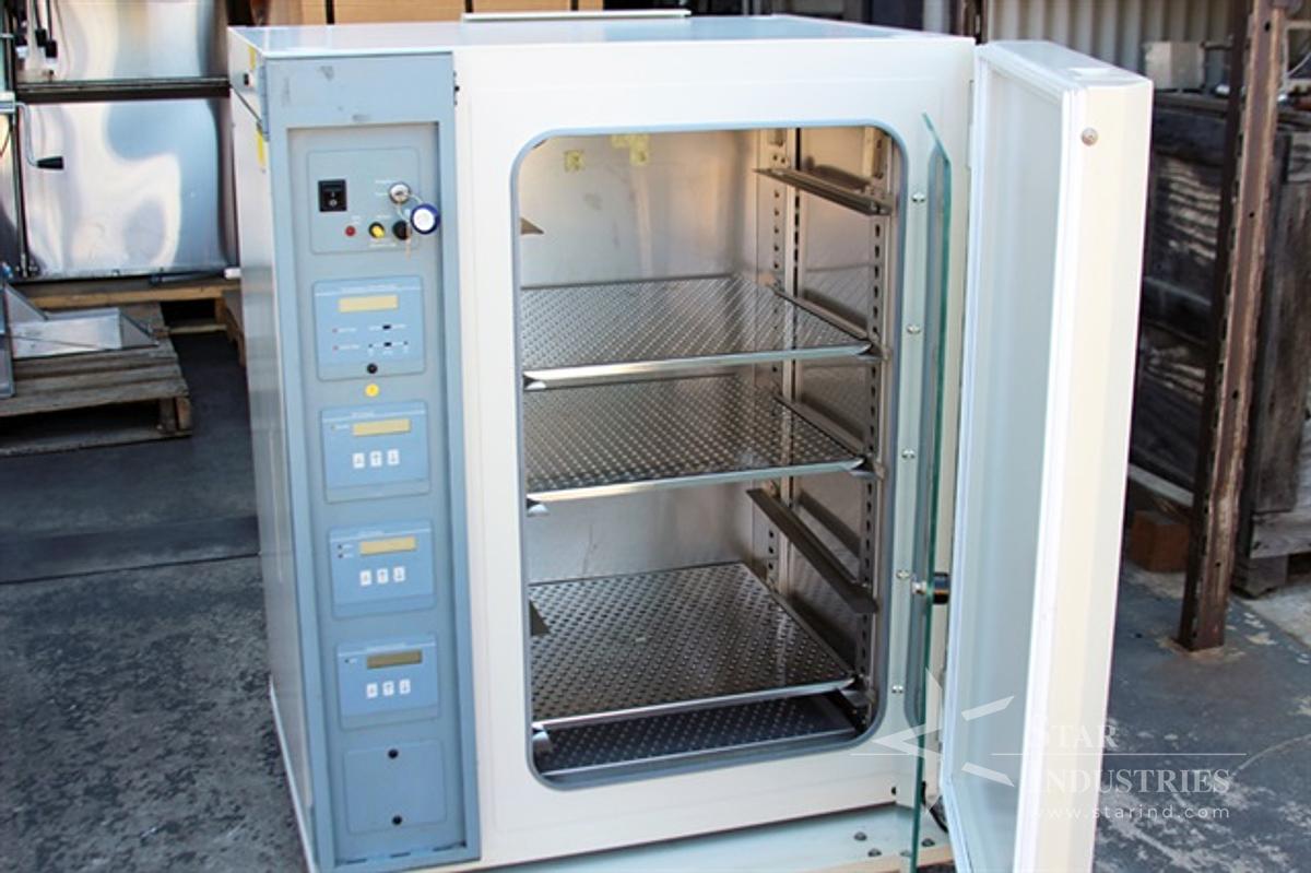Used Thermo Forma CO2 Incubator, Model 3860