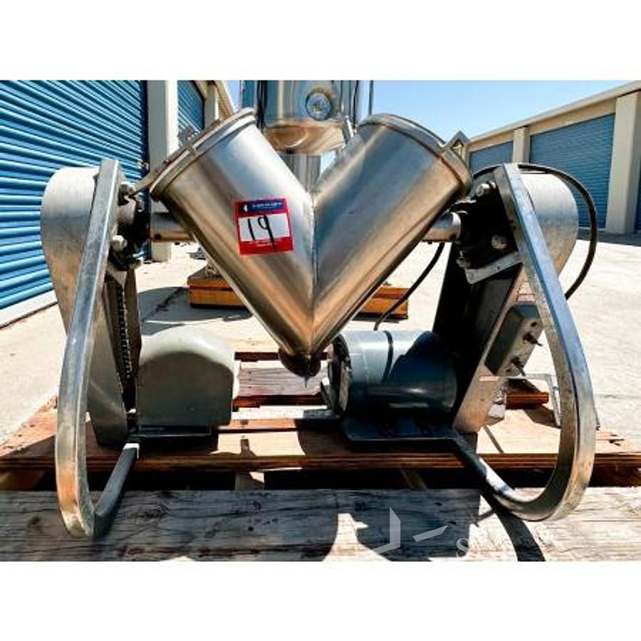 Used Patterson, Kelly V blender One Cubic Foot